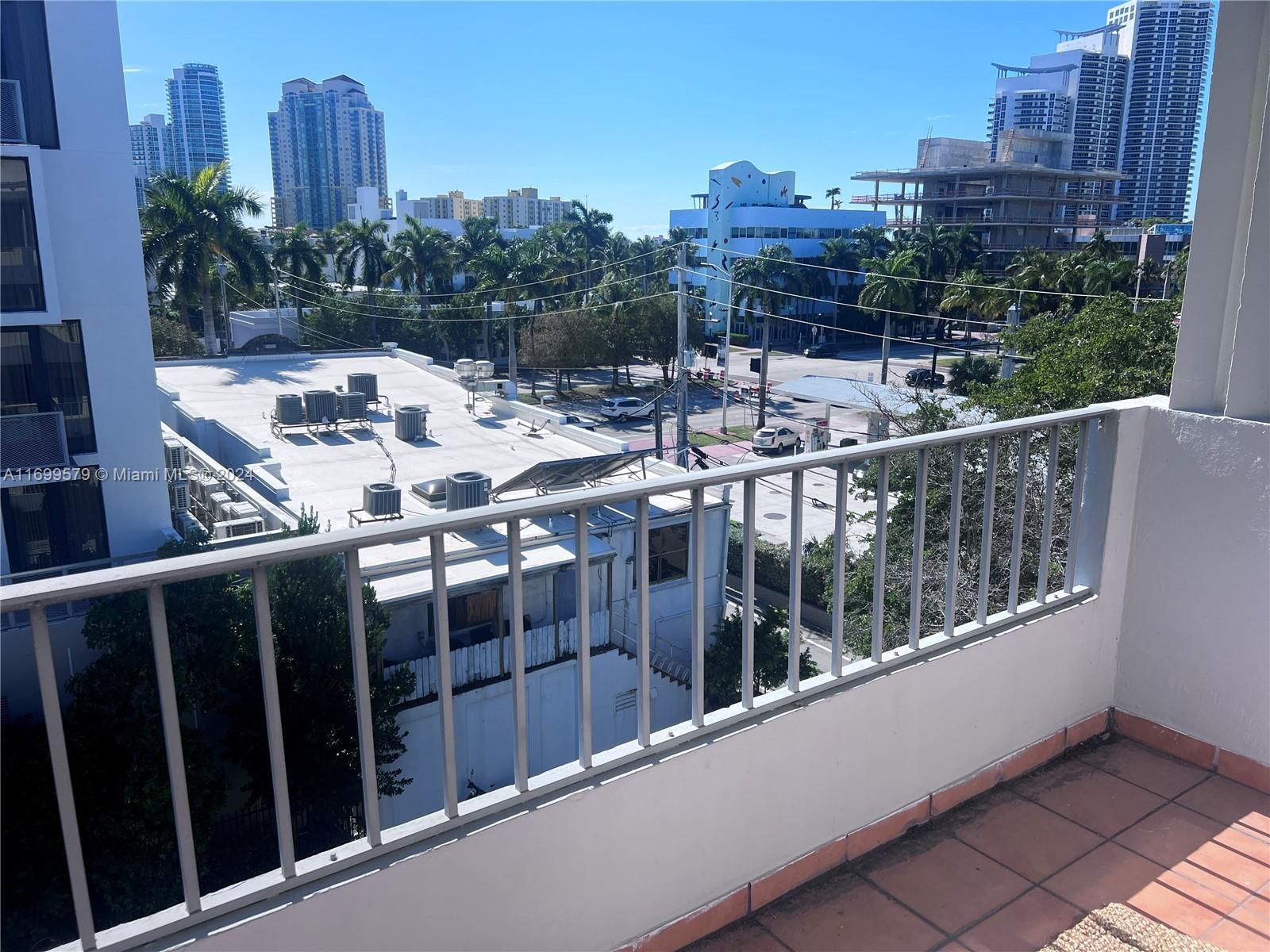 Rental Property at 528 Meridian Ave 503, Miami Beach, Miami-Dade County, Florida - Bedrooms: 1 
Bathrooms: 1  - $2,000 MO.