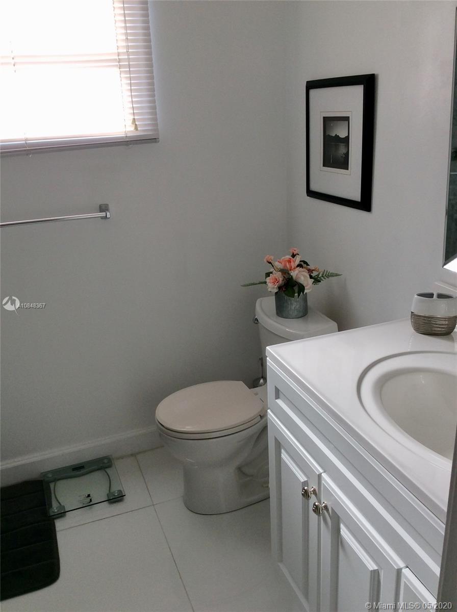 BRITANNIA AT QUADOMAIN CO - Residential Lease