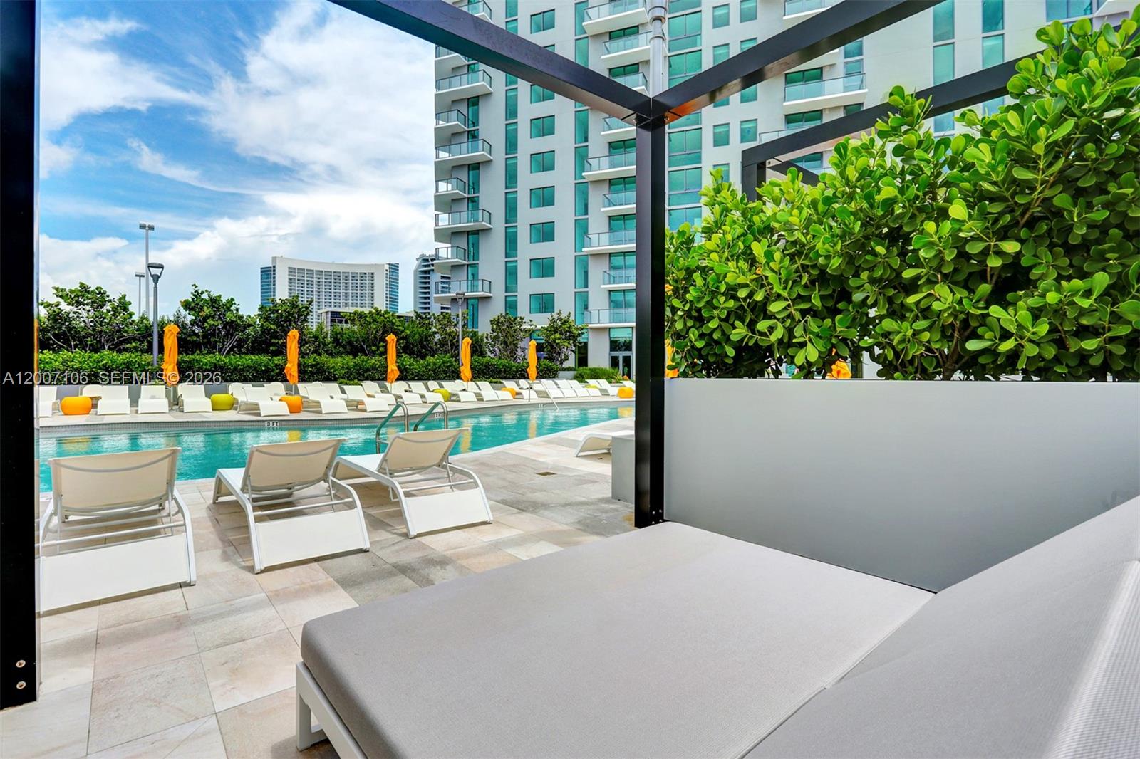 PARAISO BAYVIEWS CONDO - Residential