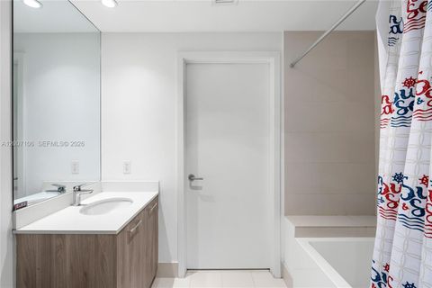 Tiny photo for 501 NE 31st St #910, Miami, FL 33137 (MLS # A12007106)