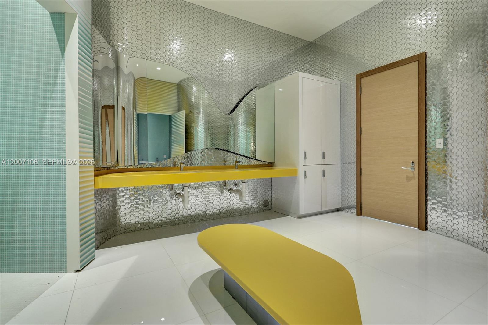 PARAISO BAYVIEWS CONDO - Residential