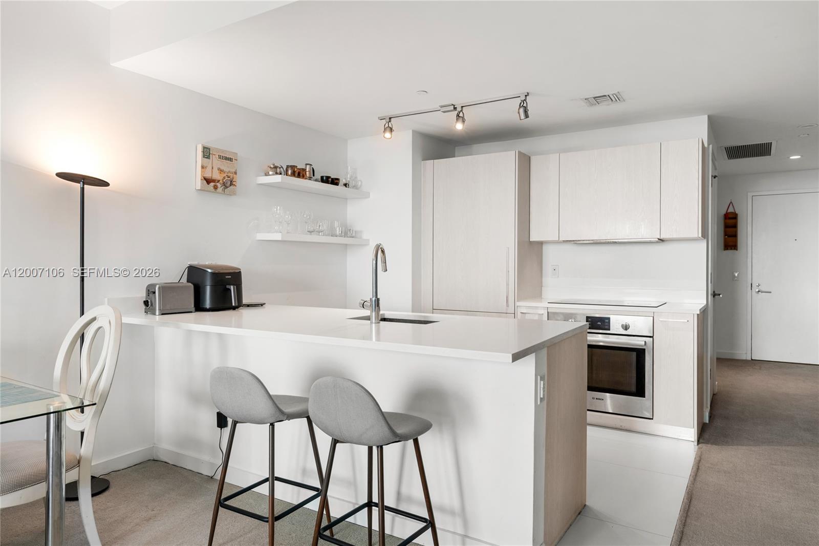 PARAISO BAYVIEWS CONDO - Residential