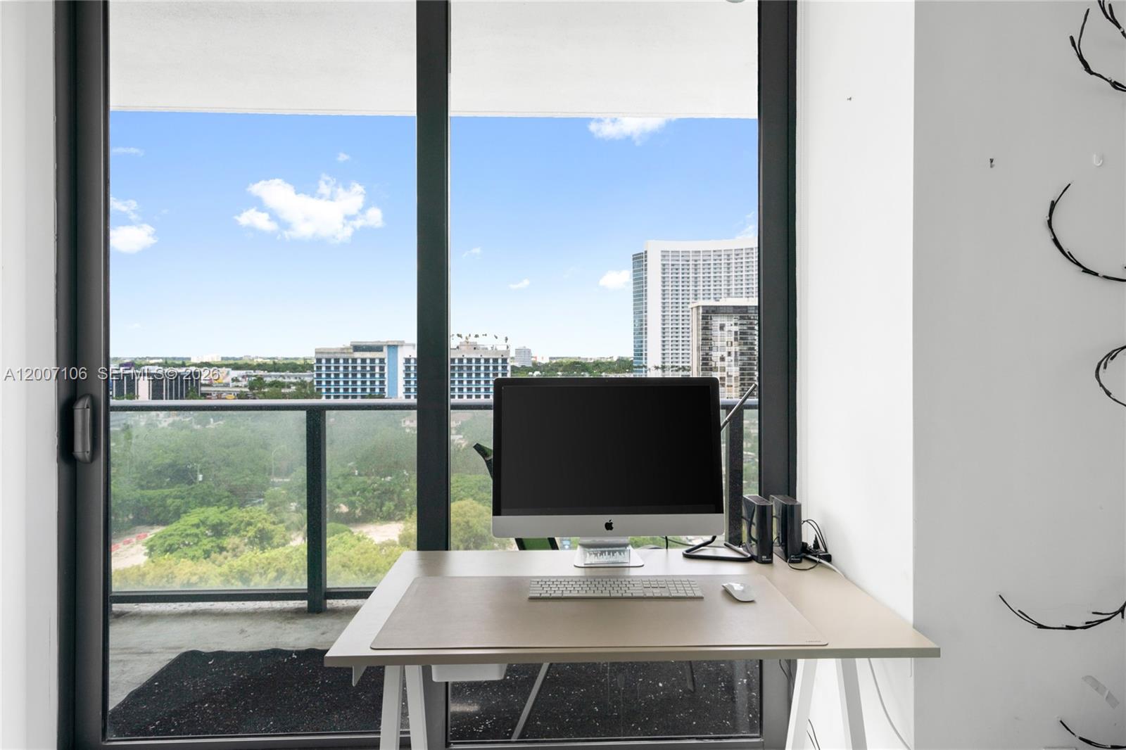 PARAISO BAYVIEWS CONDO - Residential