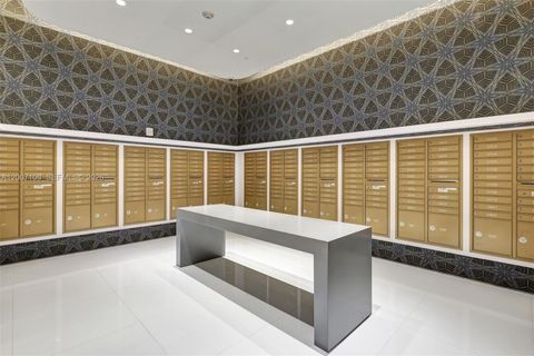 Tiny photo for 501 NE 31st St #910, Miami, FL 33137 (MLS # A12007106)