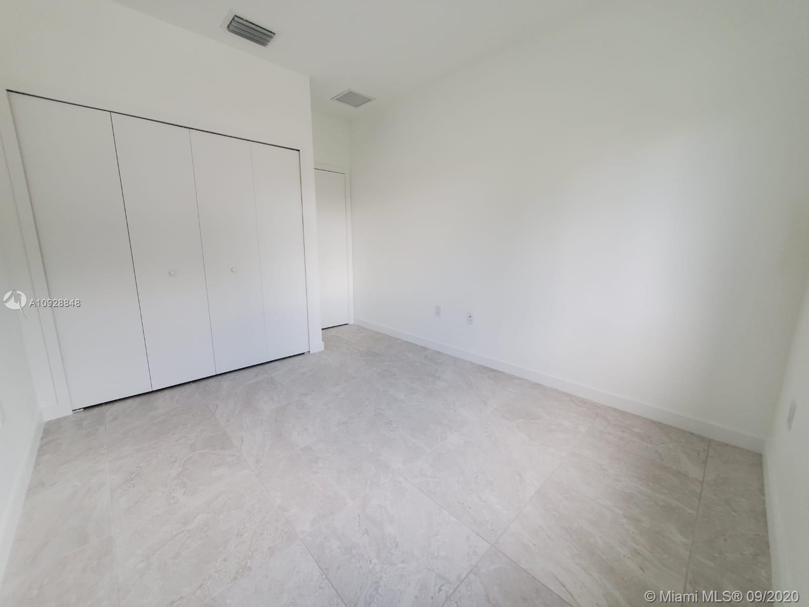SILVER PALM PARK - Residential