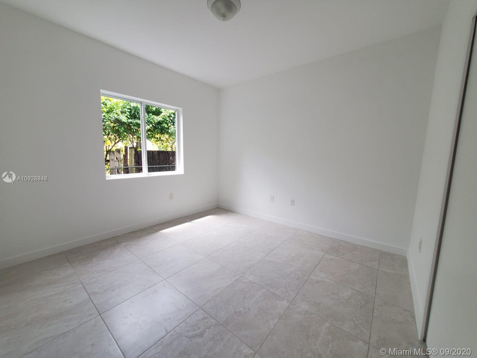 SILVER PALM PARK - Residential
