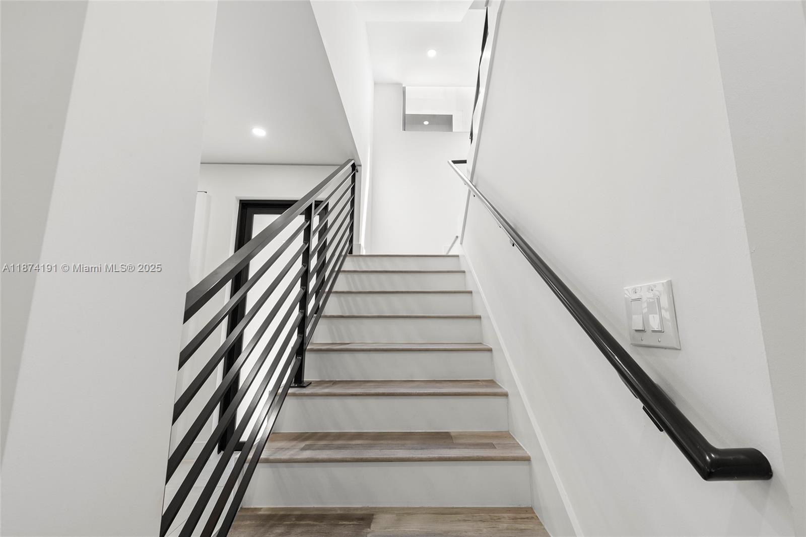 HIGHLANDS ESTATES - Residential