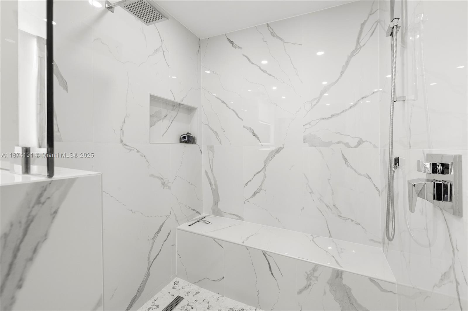 HIGHLANDS ESTATES - Residential