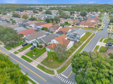 137 S Roma Way Kissimmee FL 34746