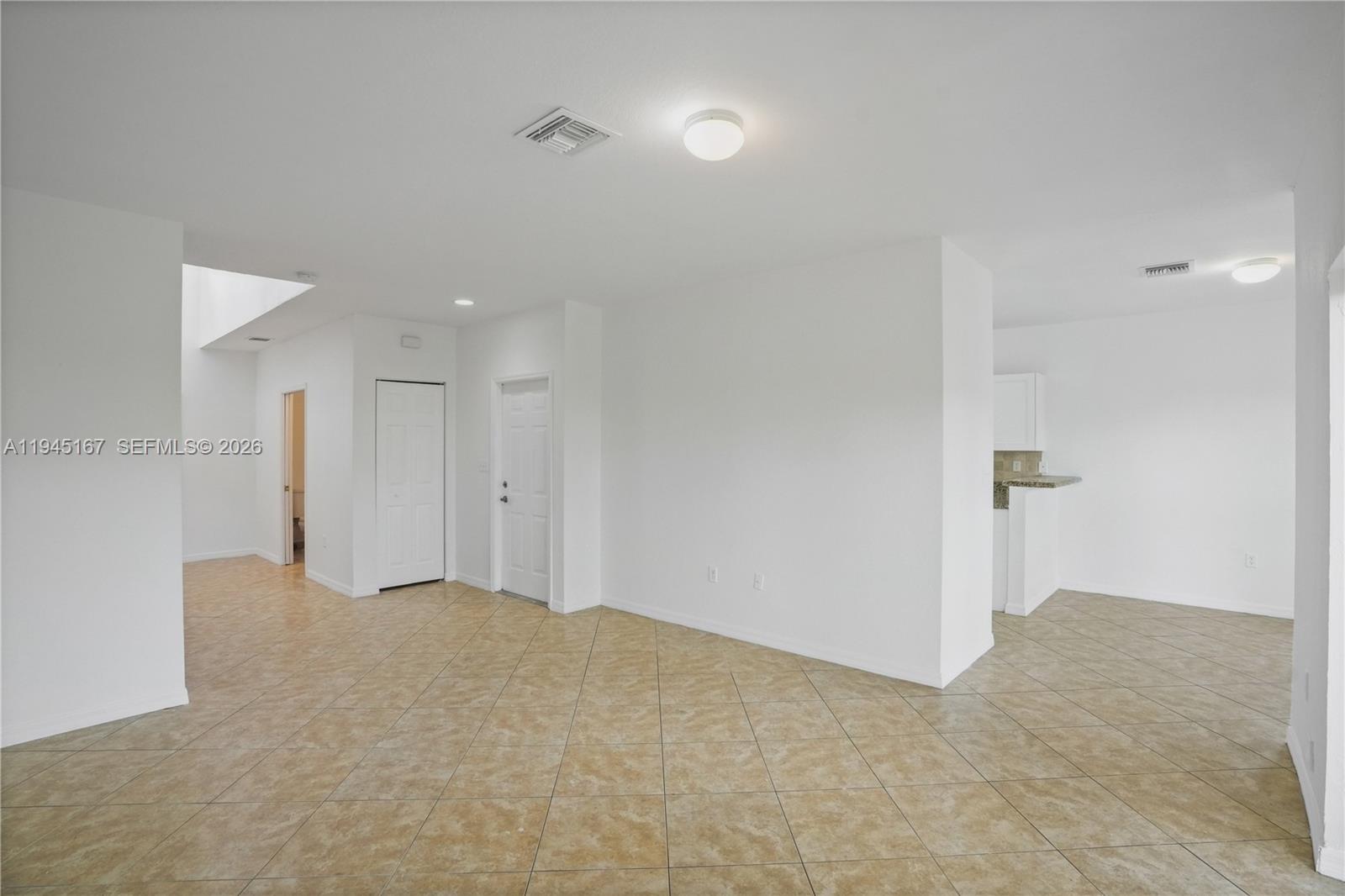 ESTANCIA AT PALM SPRINGS - Residential