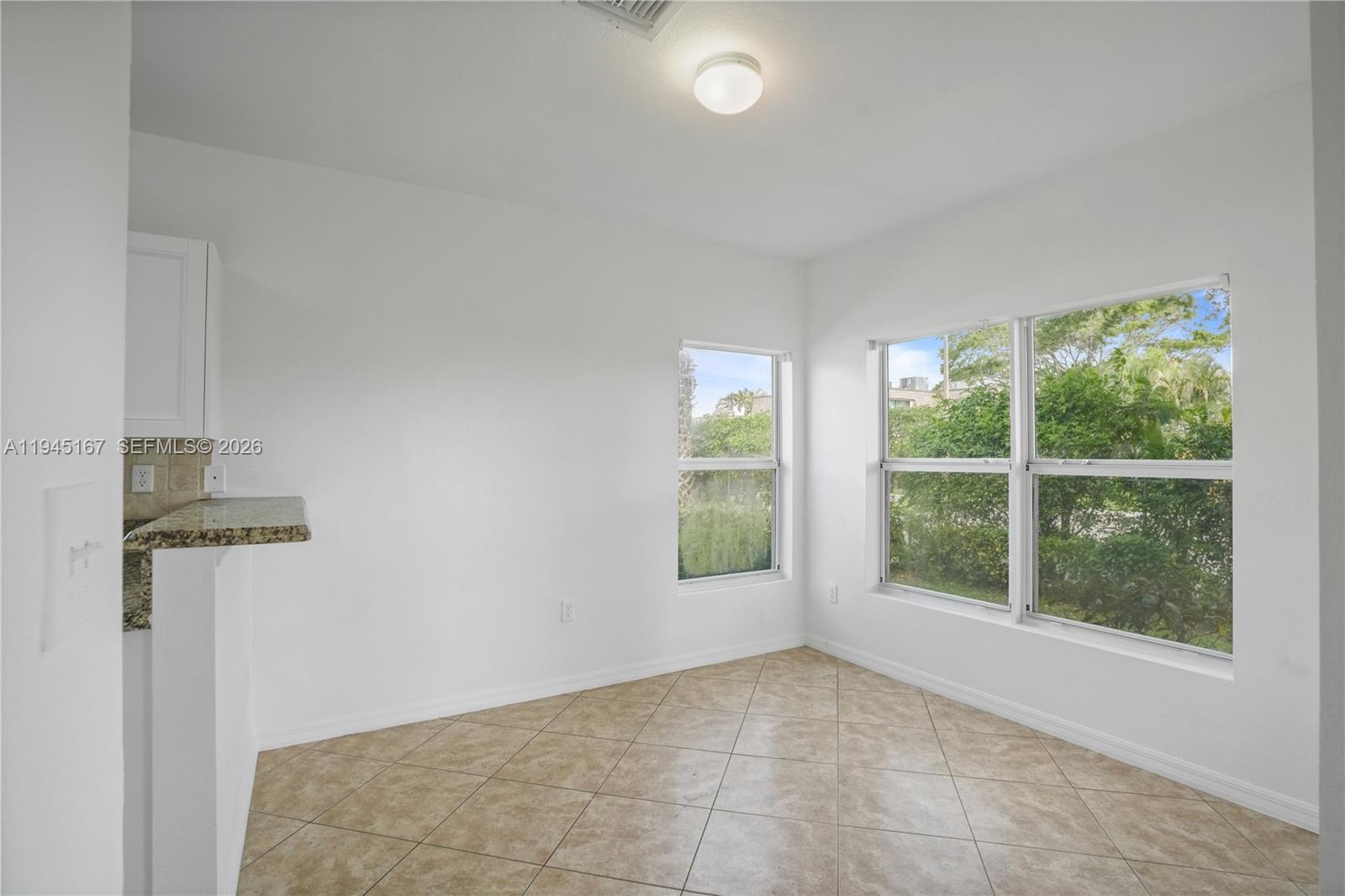 ESTANCIA AT PALM SPRINGS - Residential