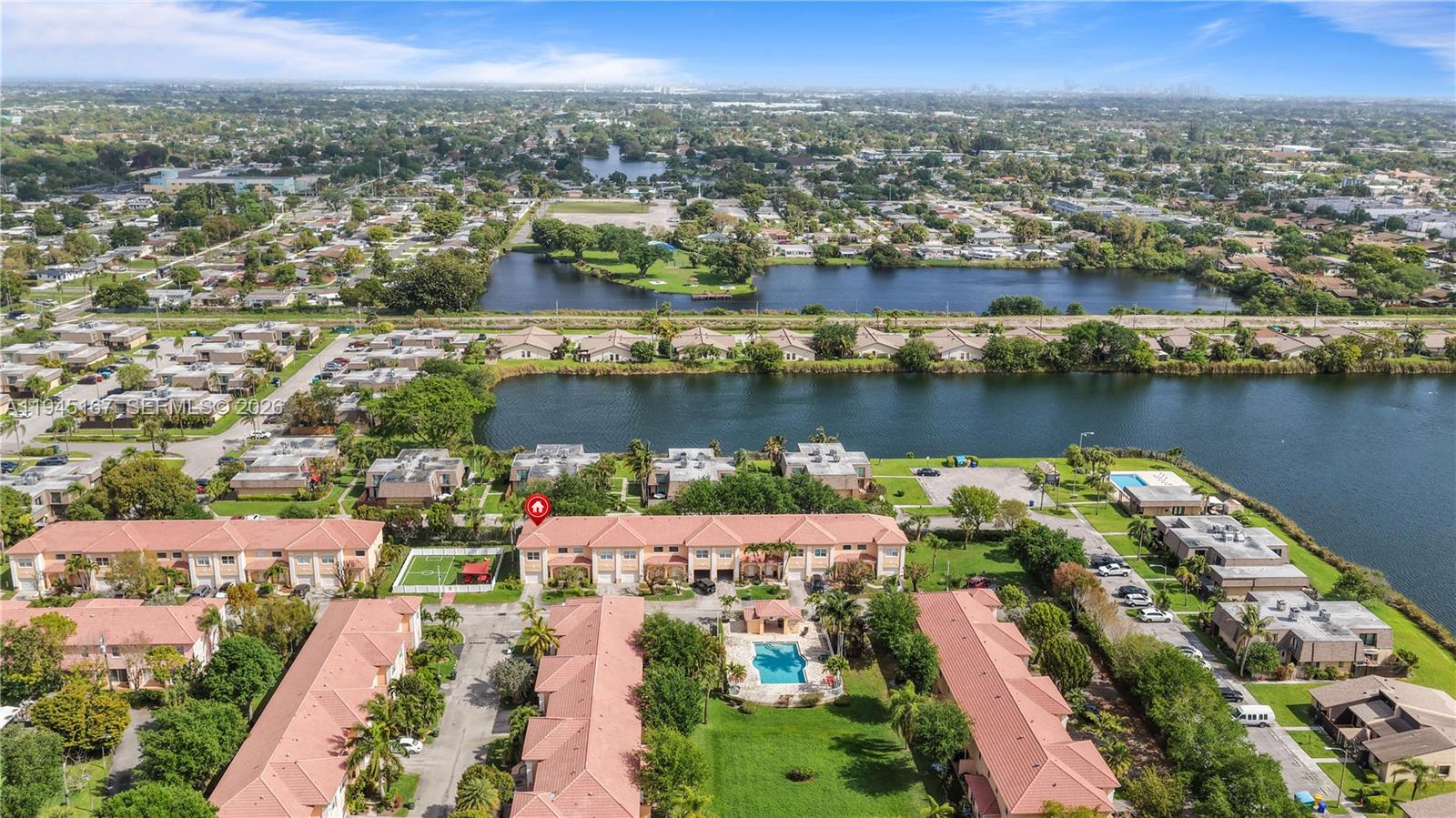 ESTANCIA AT PALM SPRINGS - Residential