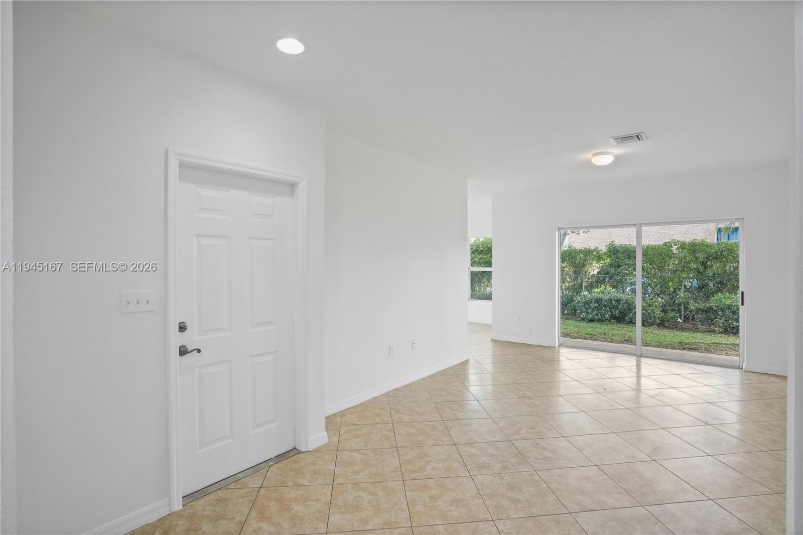ESTANCIA AT PALM SPRINGS - Residential