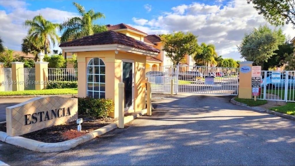 Photo of 501 Talia Circle, Palm Springs, FL 33461 (MLS # A11945167)