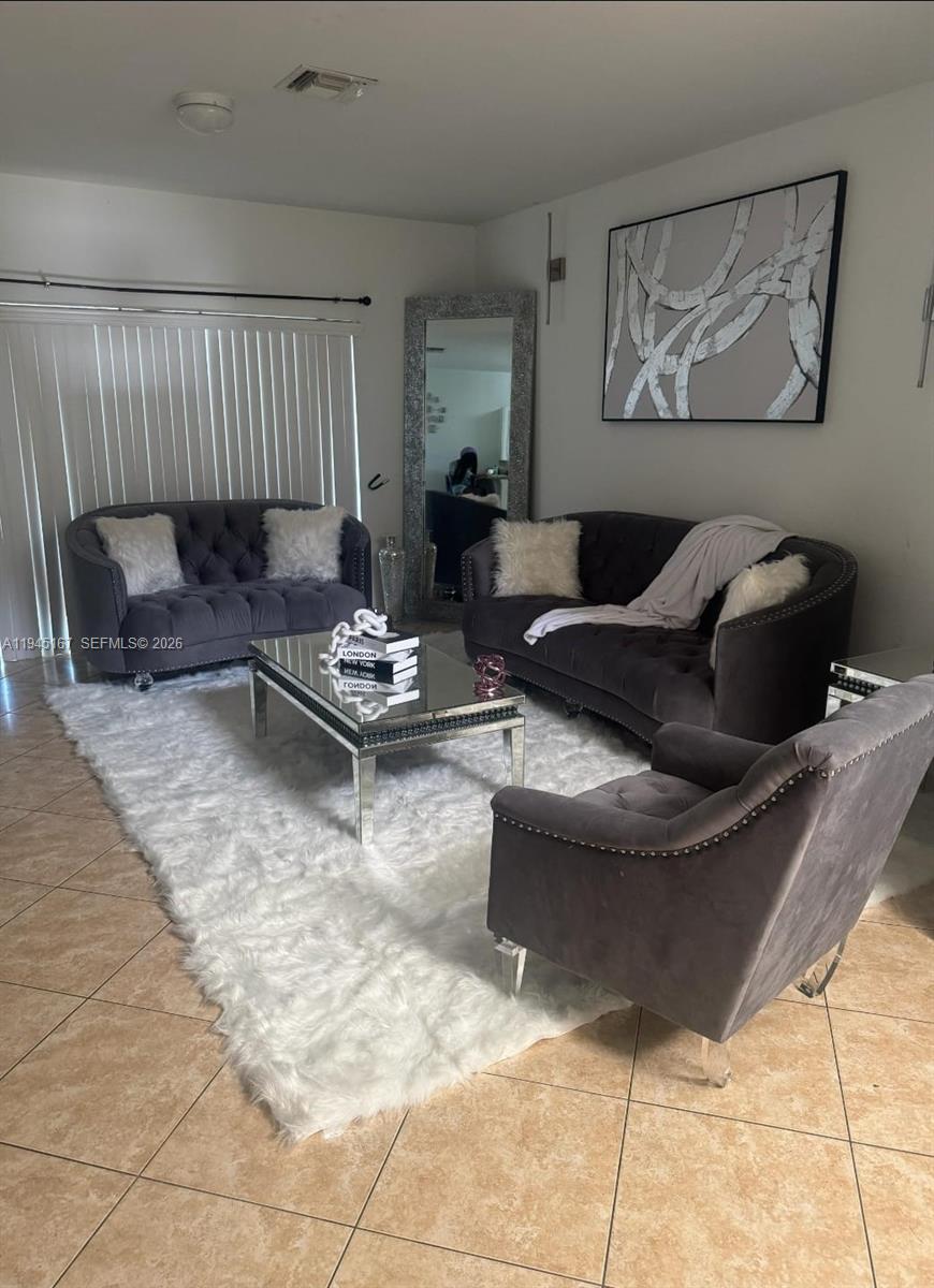 ESTANCIA AT PALM SPRINGS - Residential