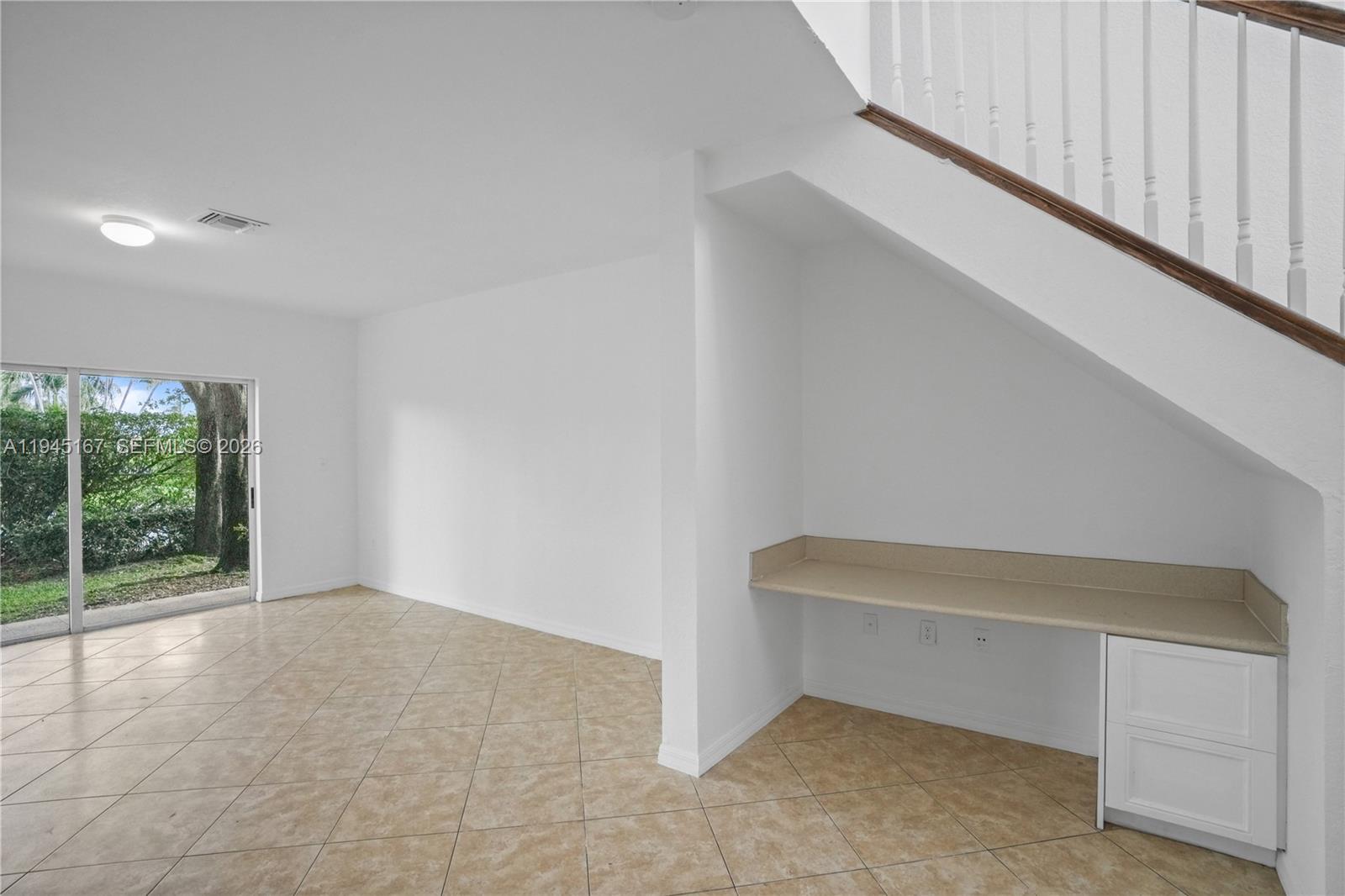 ESTANCIA AT PALM SPRINGS - Residential