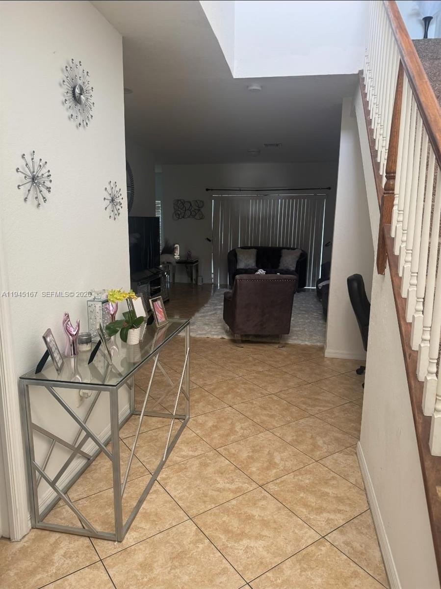 ESTANCIA AT PALM SPRINGS - Residential