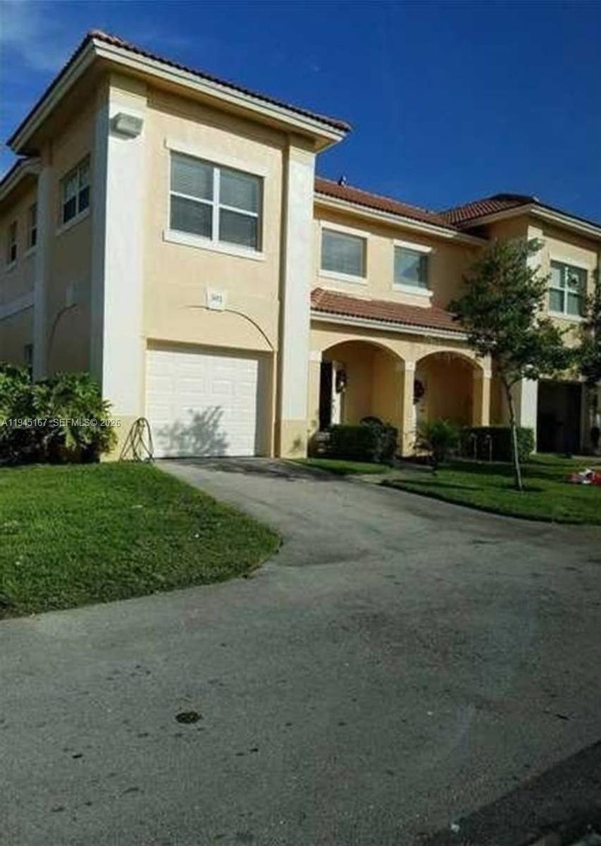 ESTANCIA AT PALM SPRINGS - Residential