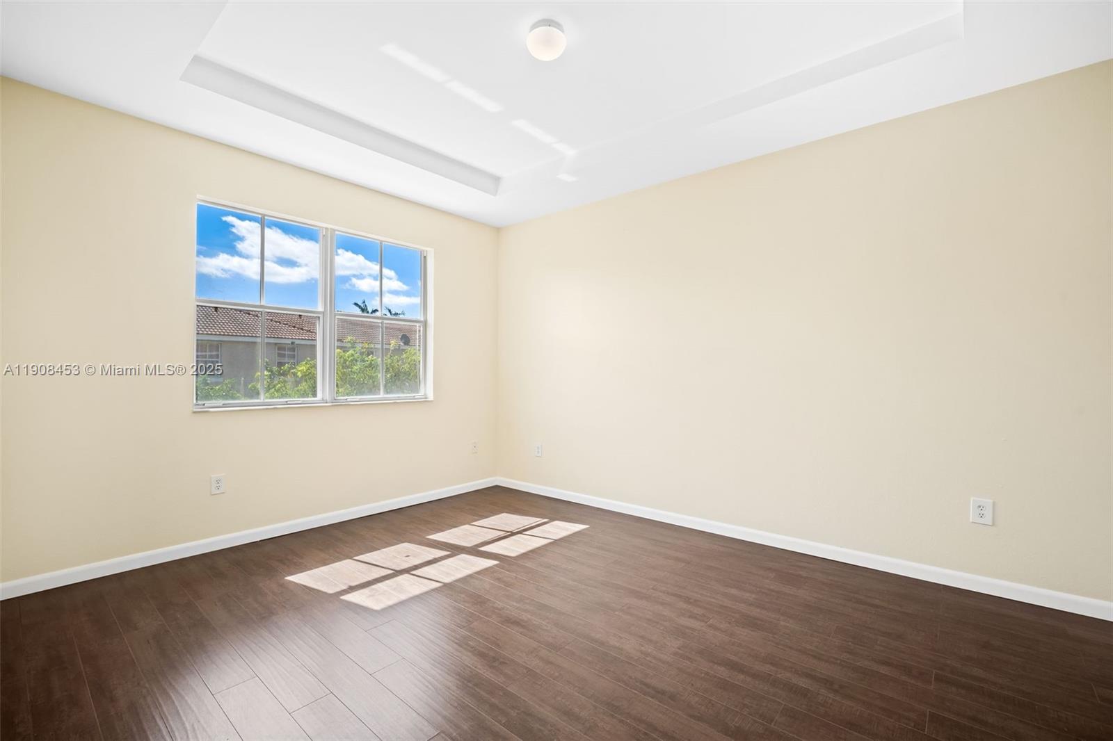 RIVERSIDE AT BISC NATL PK - Residential