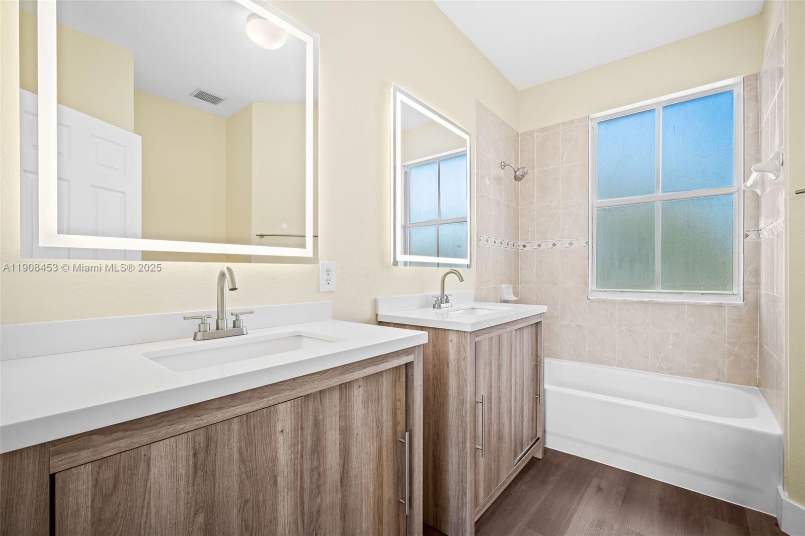 RIVERSIDE AT BISC NATL PK - Residential