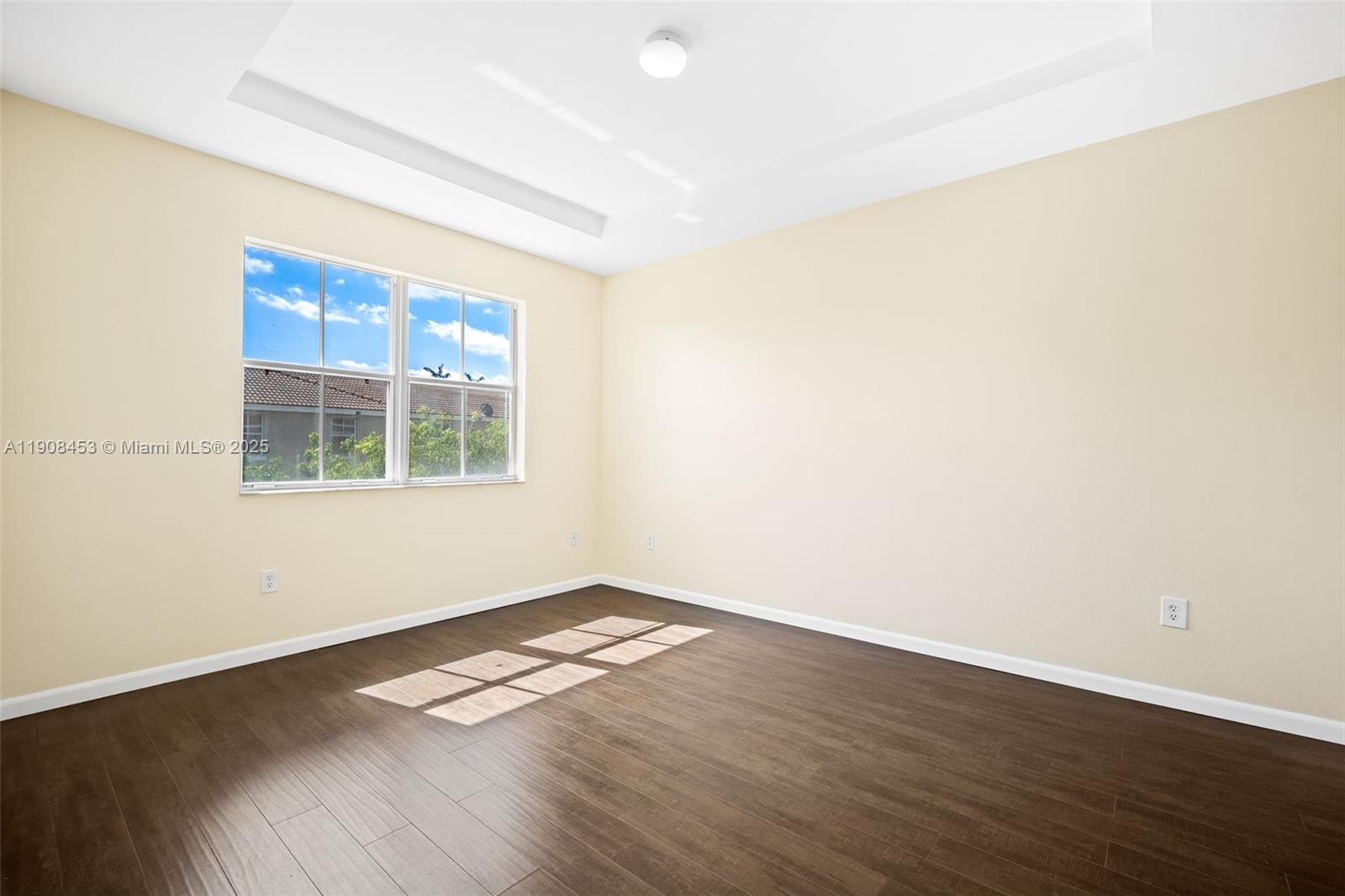 RIVERSIDE AT BISC NATL PK - Residential