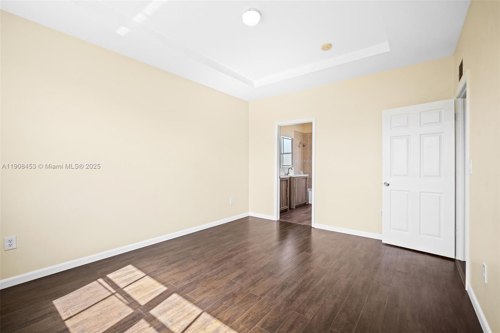 RIVERSIDE AT BISC NATL PK - Residential