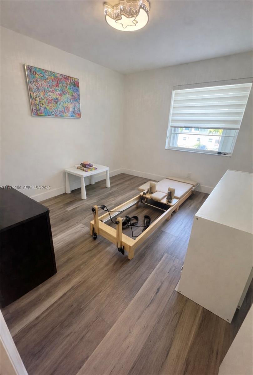 VENETIAN PARK I CONDO - Residential