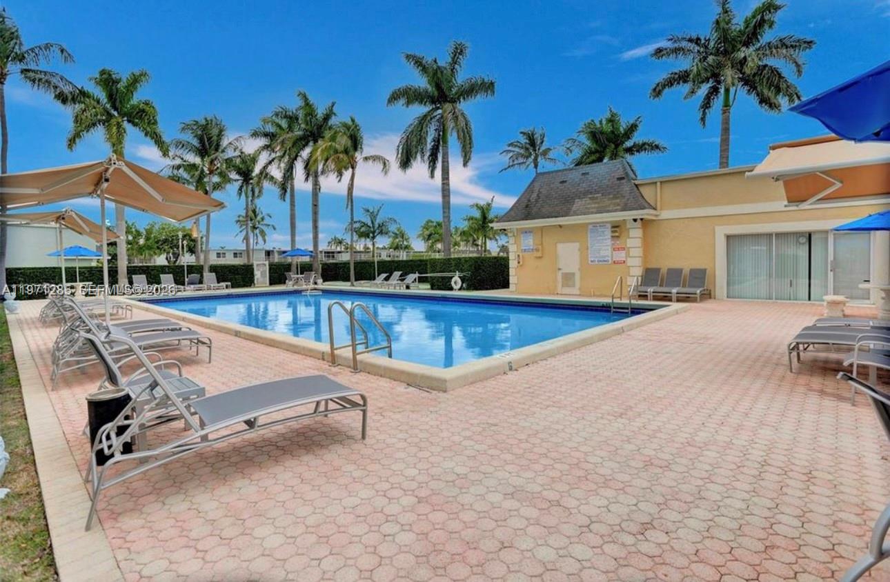 VENETIAN PARK I CONDO - Residential