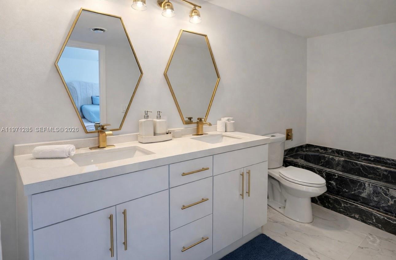 VENETIAN PARK I CONDO - Residential