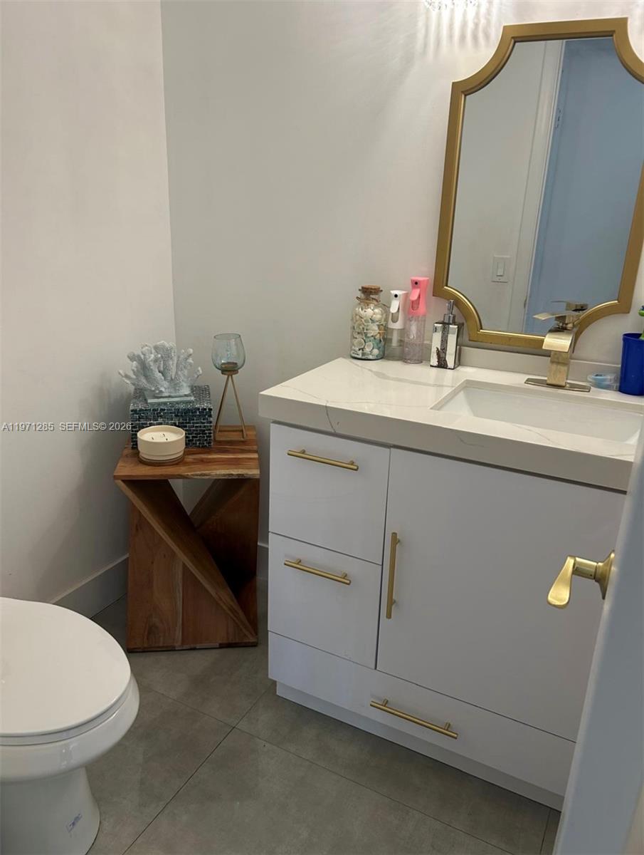 VENETIAN PARK I CONDO - Residential