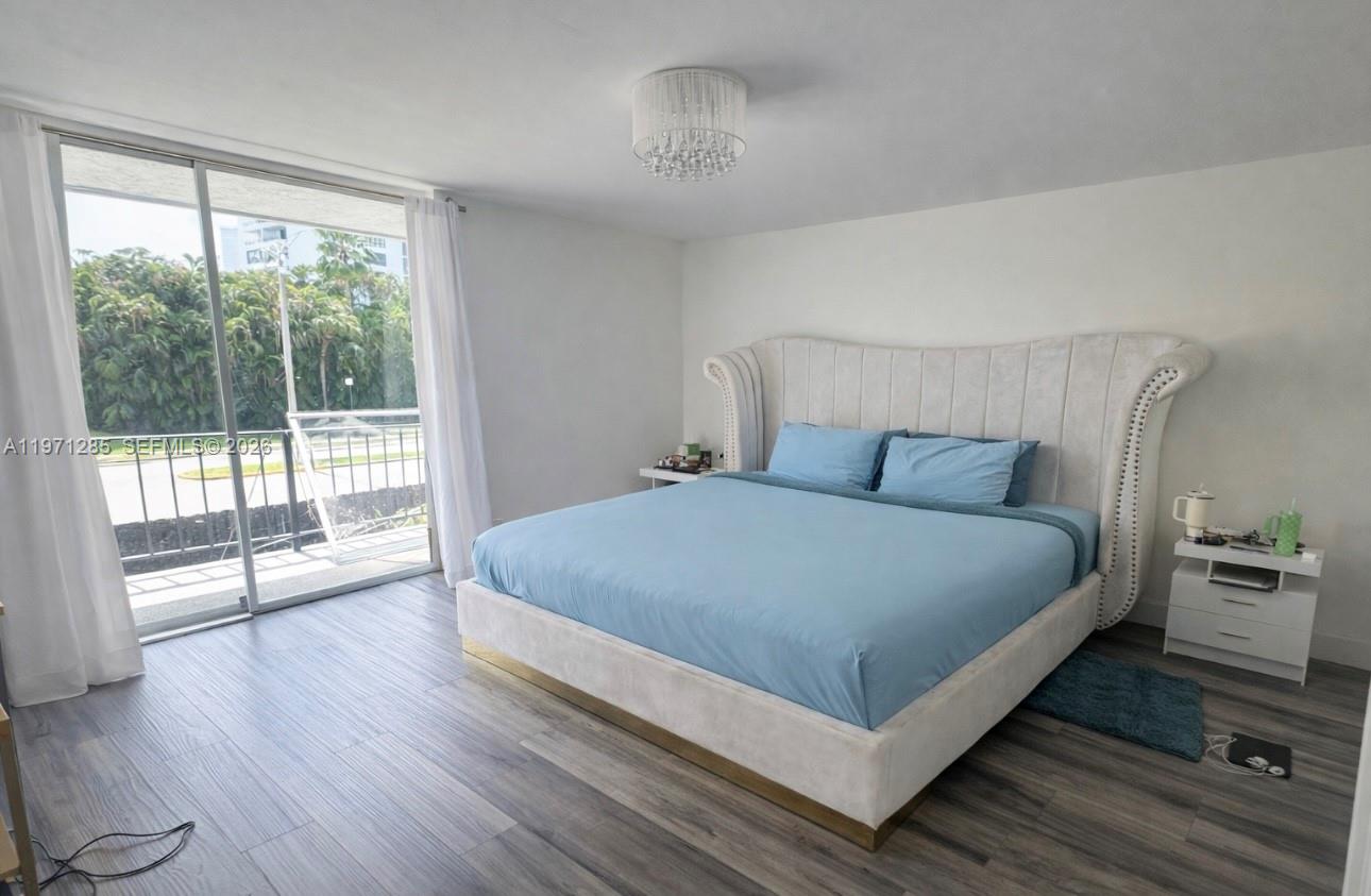 VENETIAN PARK I CONDO - Residential