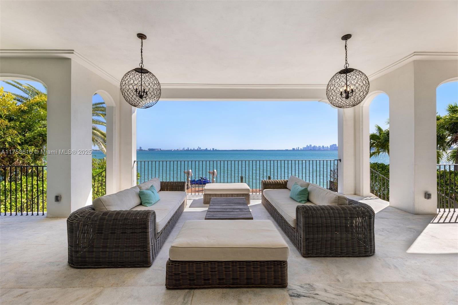 TREASURE ISLAND - Residential