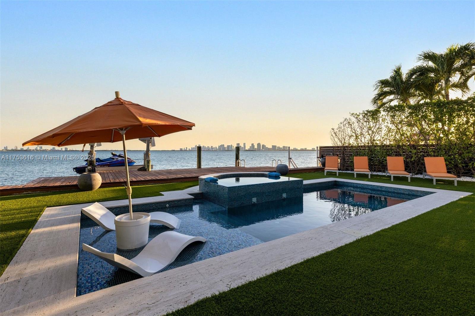 TREASURE ISLAND - Residential