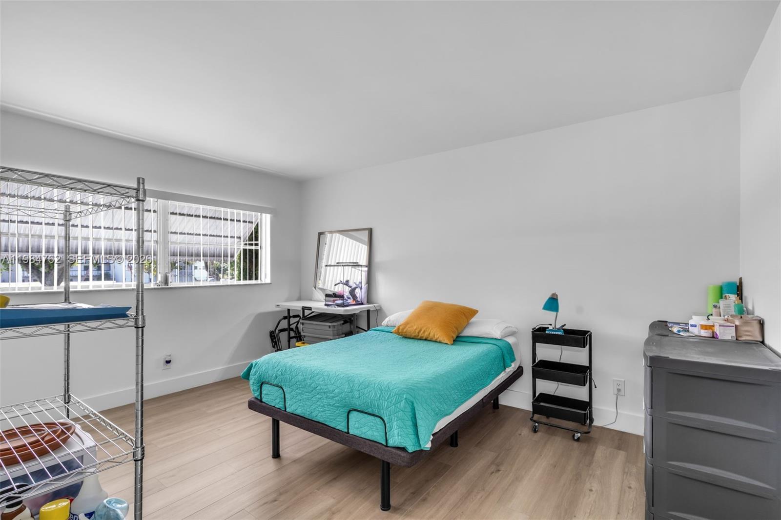 HILLCREST COUNTRY CLUB AP - Residential