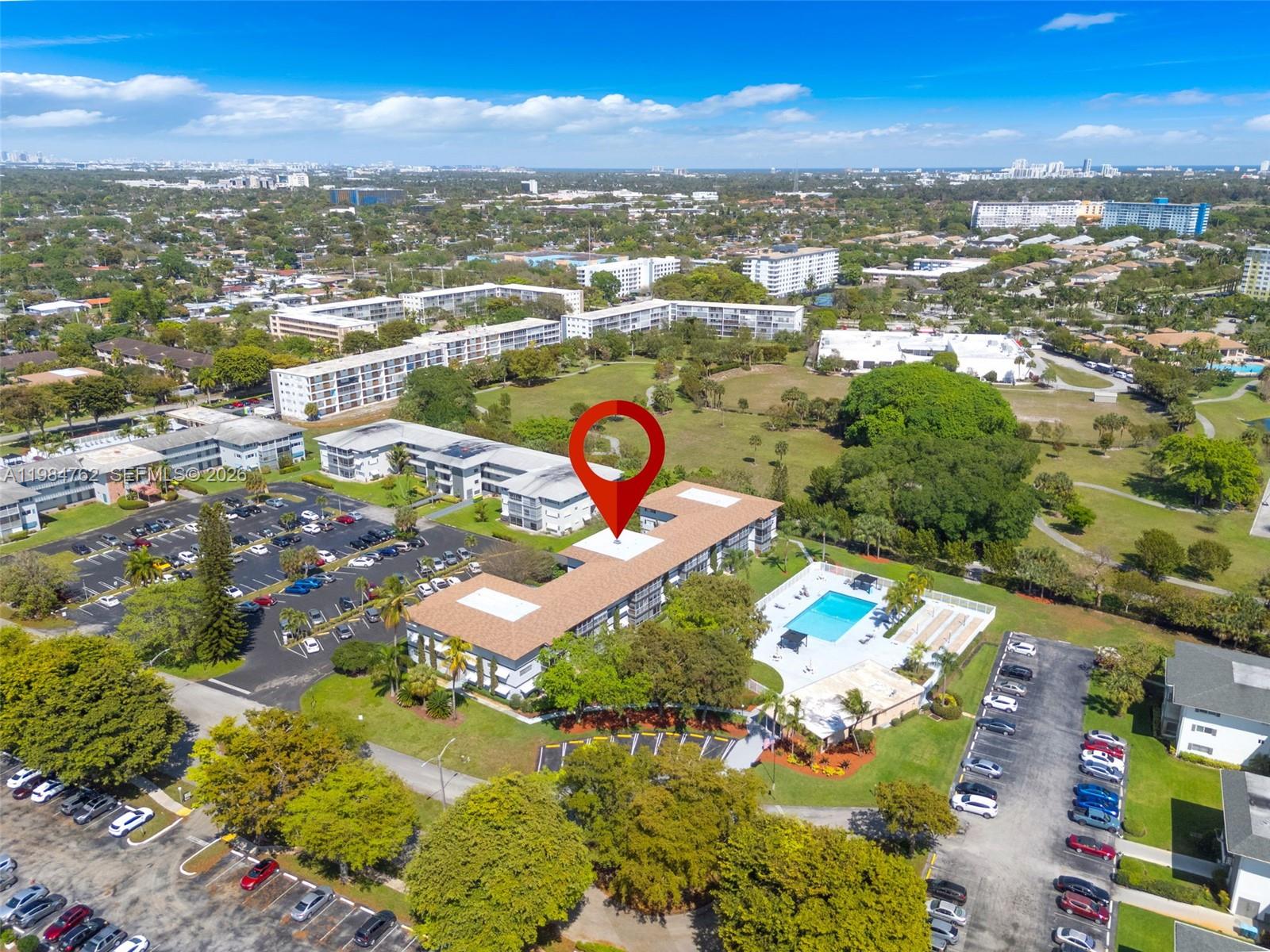 HILLCREST COUNTRY CLUB AP - Residential