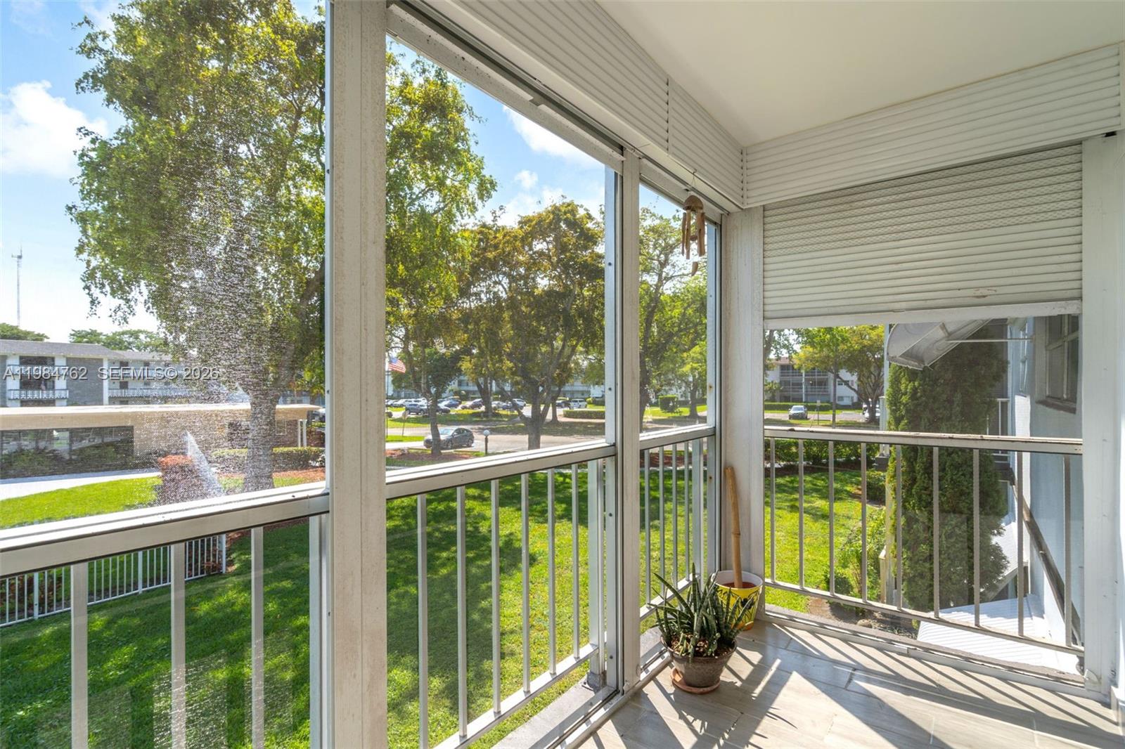 HILLCREST COUNTRY CLUB AP - Residential