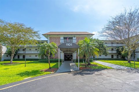 Photo of 1101 Hillcrest Ct #206, Hollywood, FL 33021 (MLS # A11984762)
