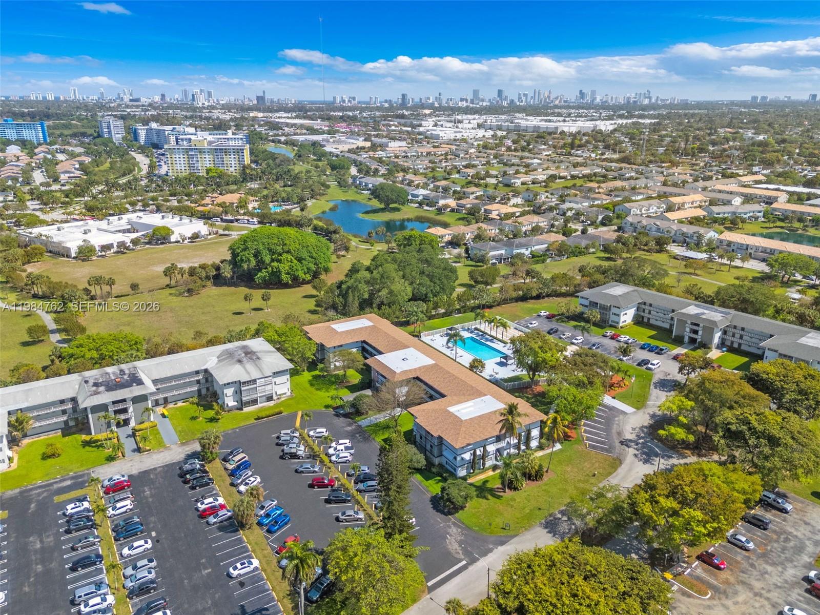 HILLCREST COUNTRY CLUB AP - Residential