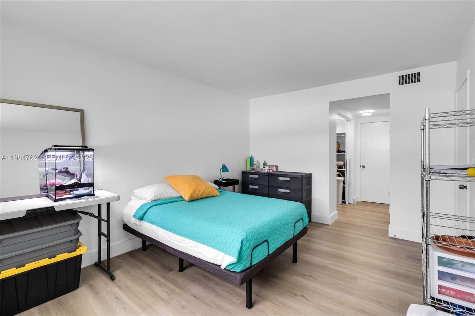 HILLCREST COUNTRY CLUB AP - Residential