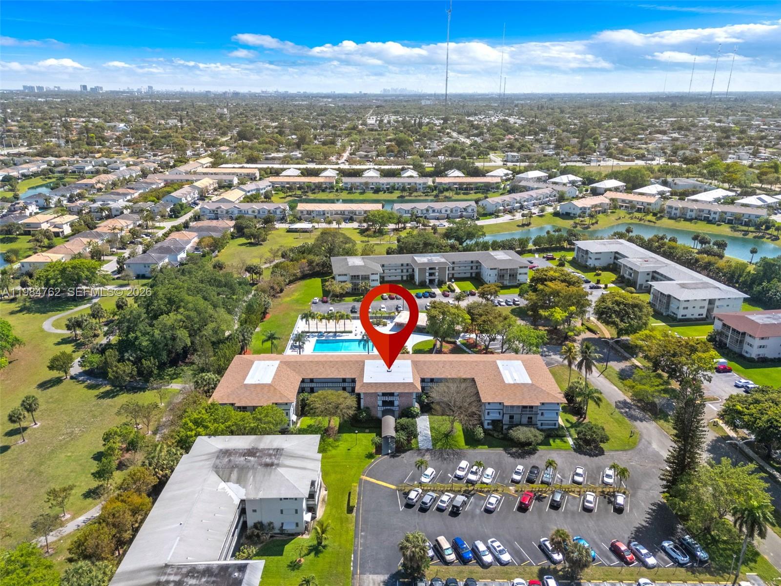 HILLCREST COUNTRY CLUB AP - Residential