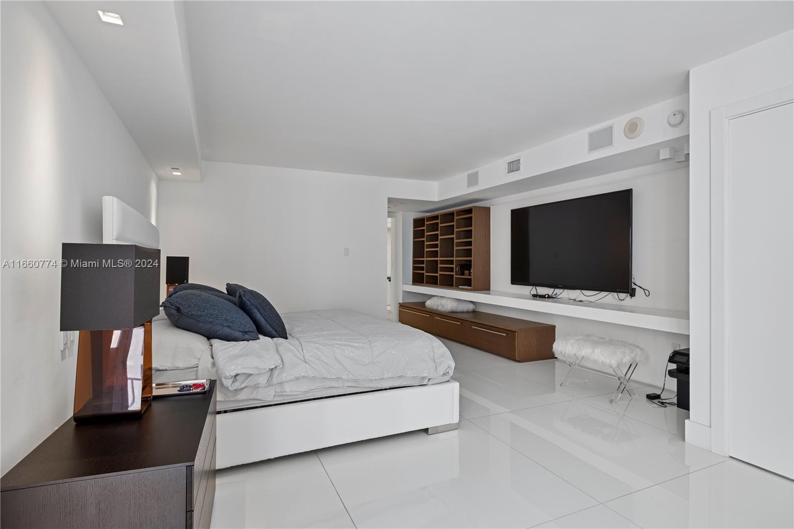 BAL HARBOUR 101 CONDO - Residential