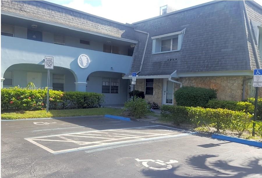 Rental Property at 4271 Nw 5th St 250, Plantation, Miami-Dade County, Florida - Bathrooms: 1  - $1,300 MO.