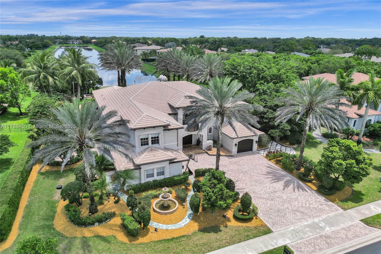 11356 Canyon Maple Blvd, Davie, Broward County, Florida - 6 Bedrooms  
5 Bathrooms - 