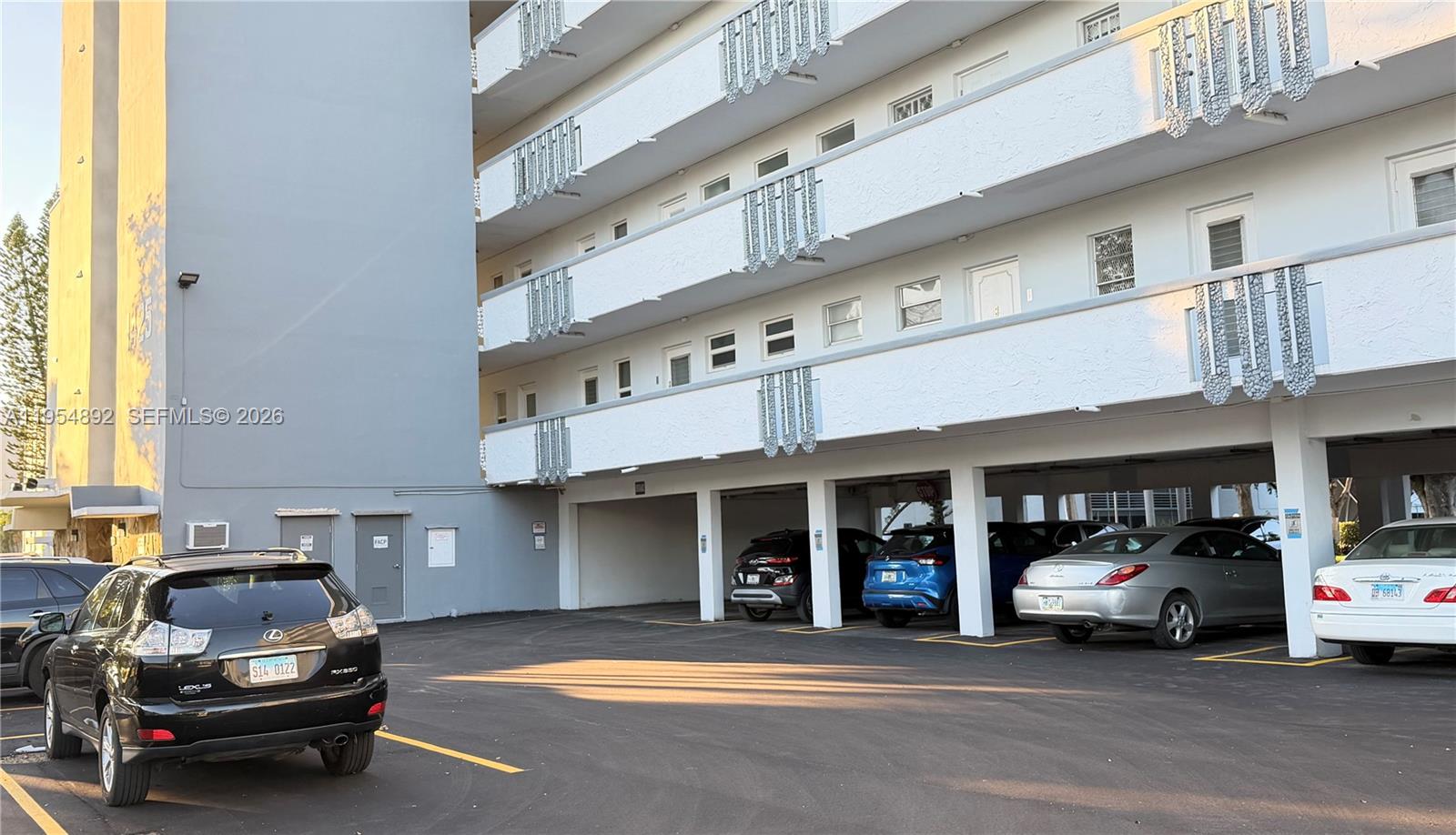 FAIRWAYS ROYALE CONDO - Residential