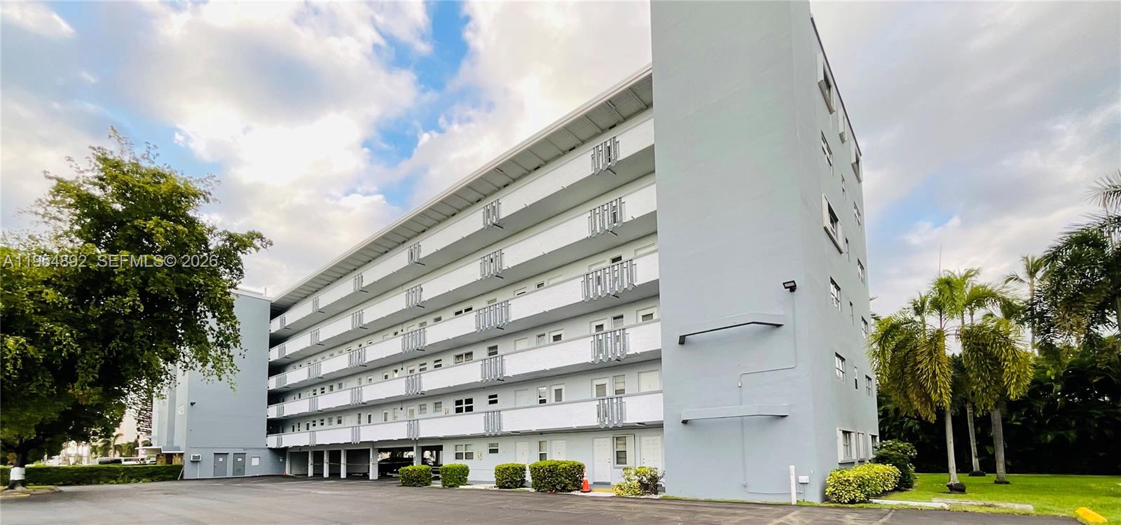 FAIRWAYS ROYALE CONDO - Residential