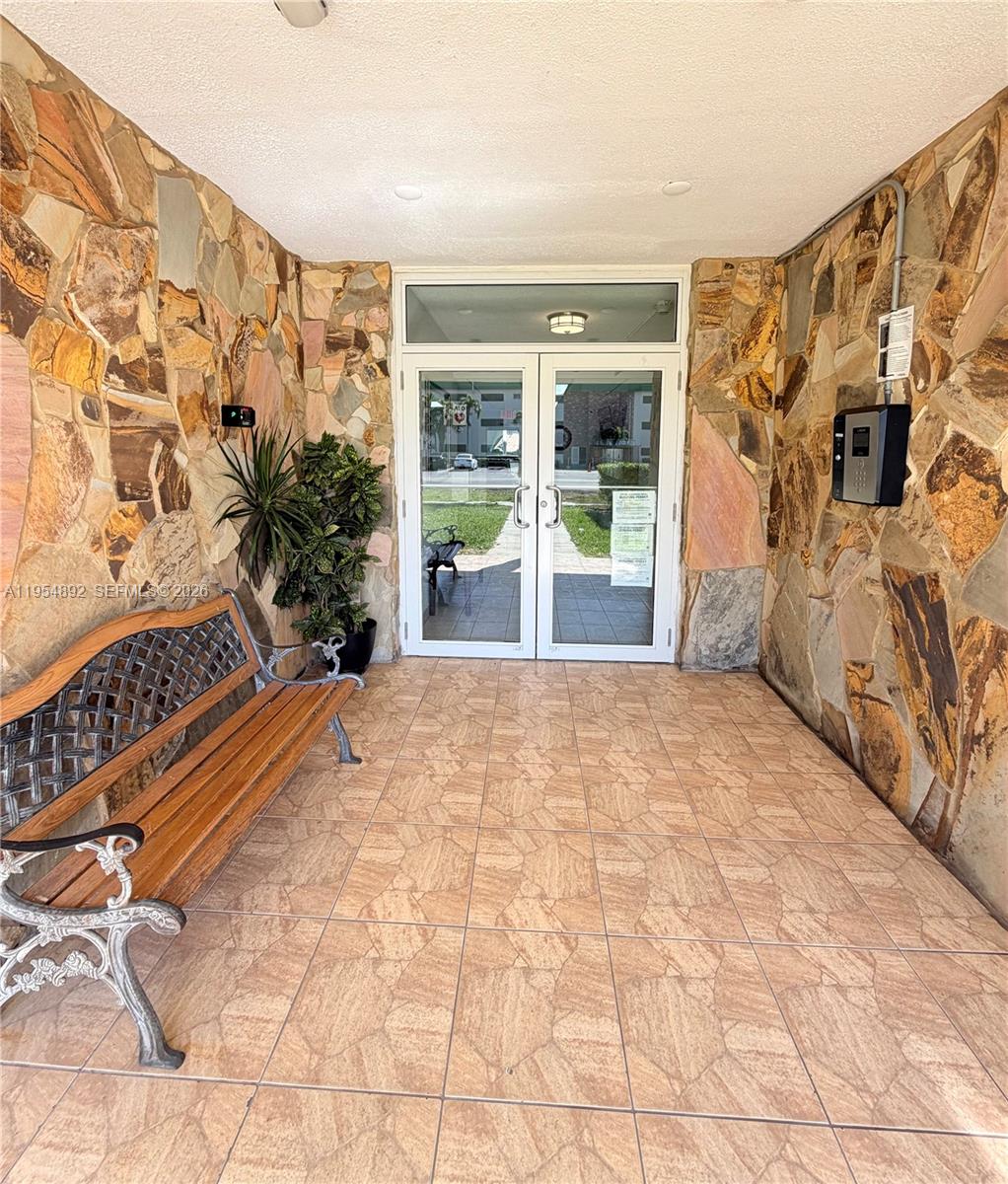 1425 Atlantic Shores Blvd 209