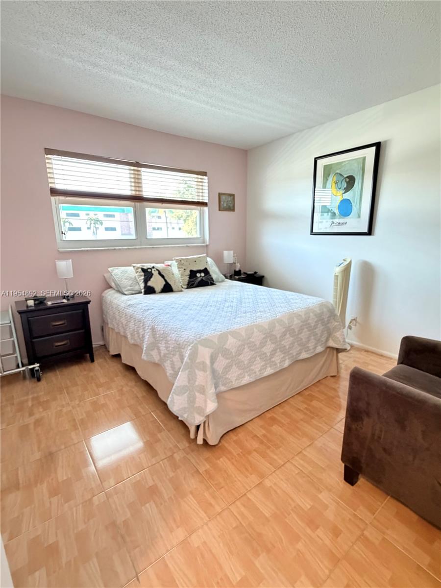 FAIRWAYS ROYALE CONDO - Residential