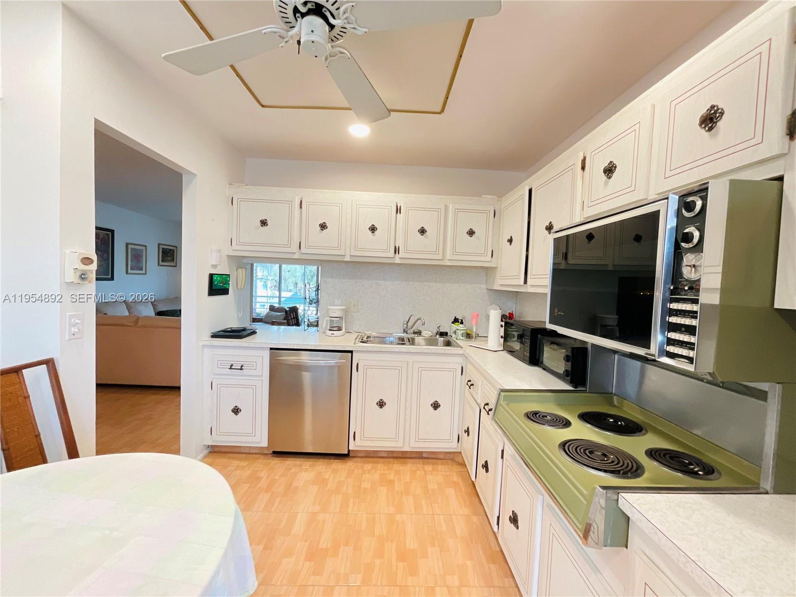 FAIRWAYS ROYALE CONDO - Residential