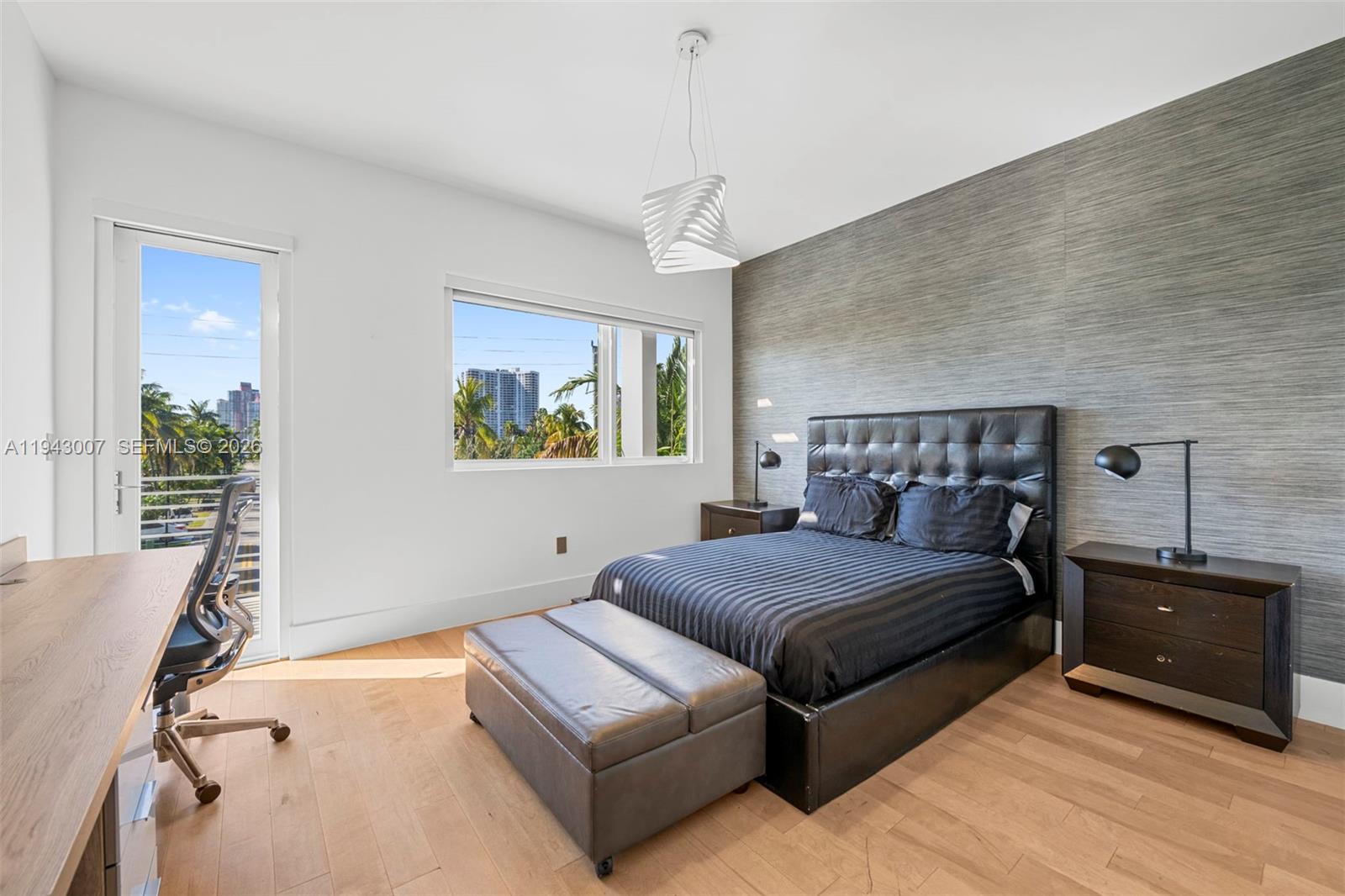 BEACHWALK - Residential