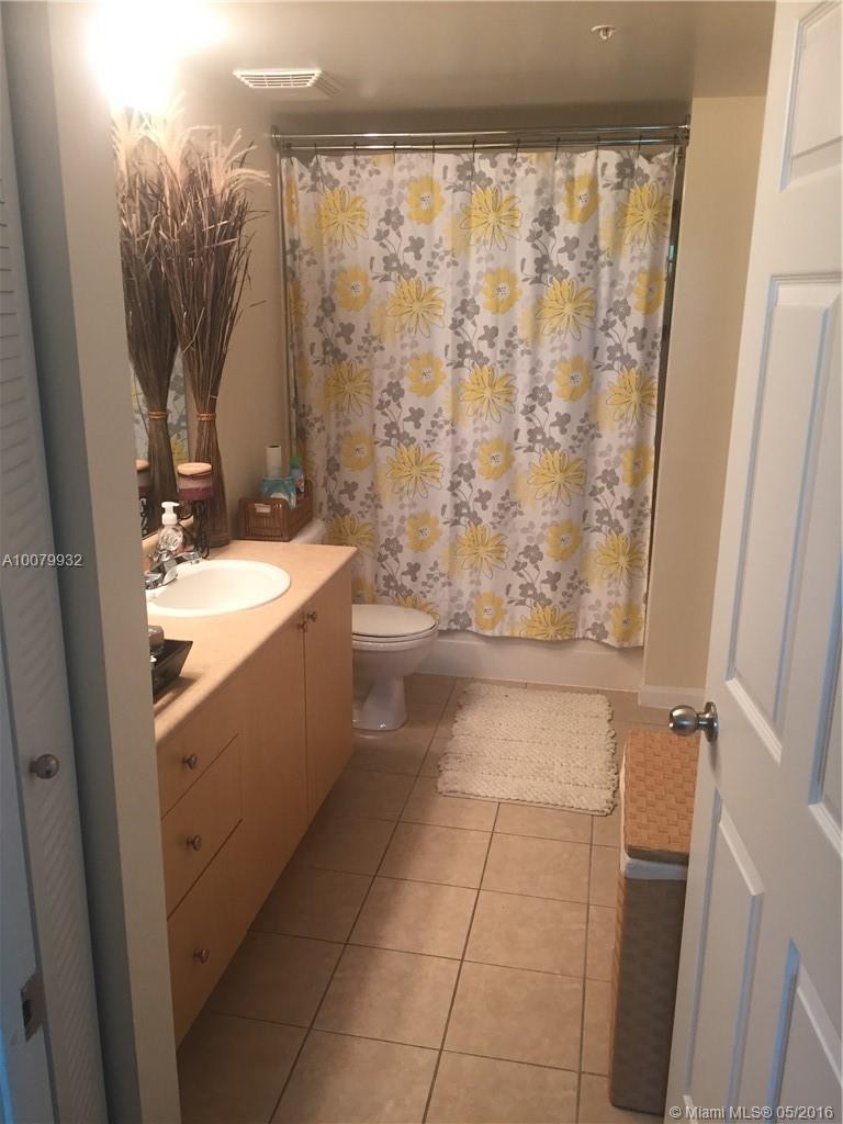 Regent Park Condo - Residential Lease